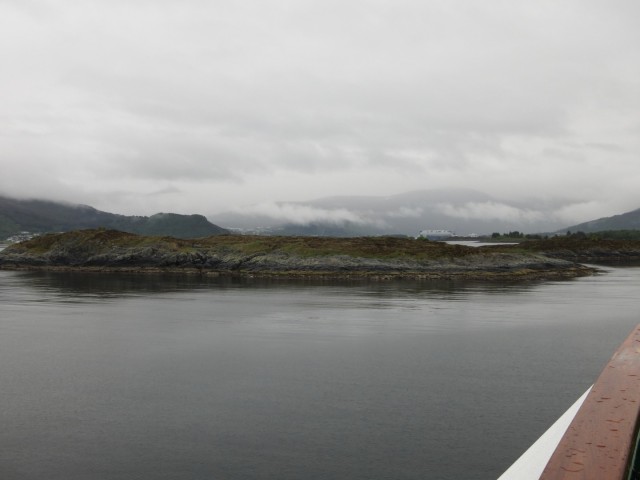 Hurtigruten_2015-06-18_07-32